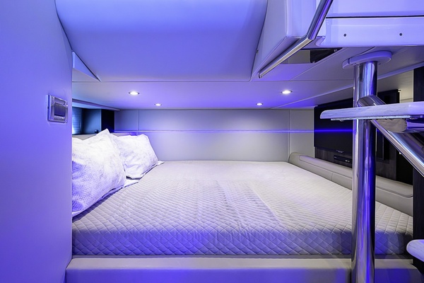 Out of the Blue 40ft Formula Yacht For Sale
