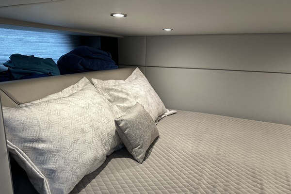 Out of the Blue 40ft Formula Yacht For Sale