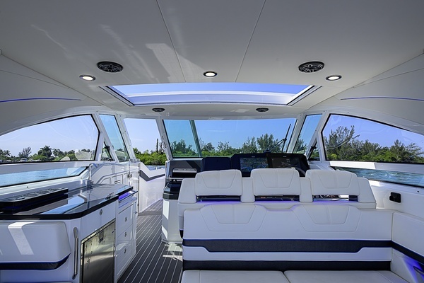 Formula 400 Super Sport Crossover Yacht For Sale