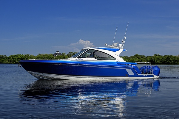 Formula 400 Super Sport Crossover Yacht For Sale