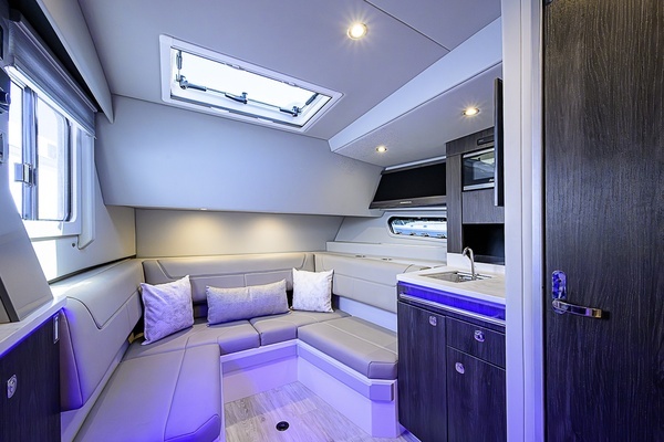 Formula 400 Super Sport Crossover Yacht For Sale