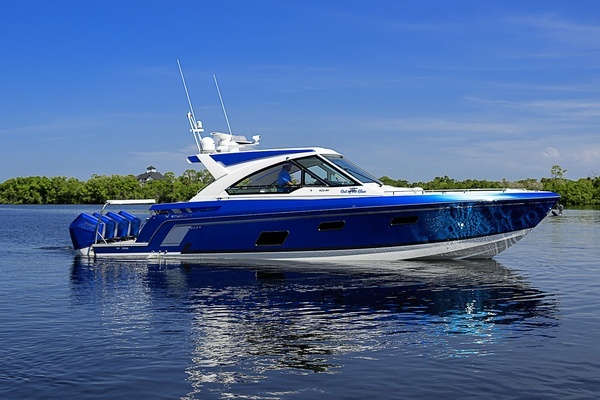 Formula 400 Super Sport Crossover Yacht For Sale