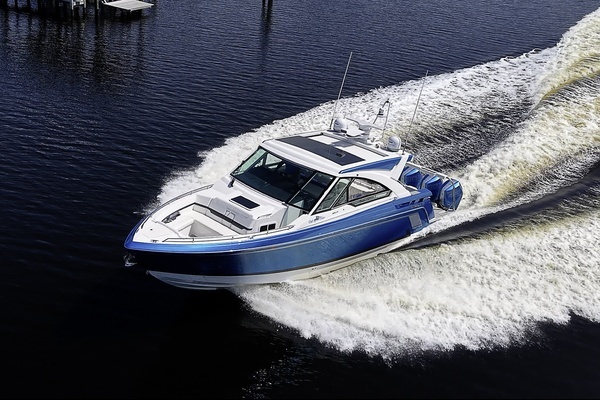 Formula 400 Super Sport Crossover Yacht For Sale