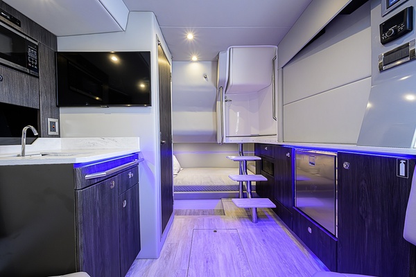 Out of the Blue 40ft Formula Yacht For Sale