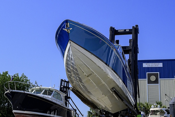 Out of the Blue 40ft Formula Yacht For Sale