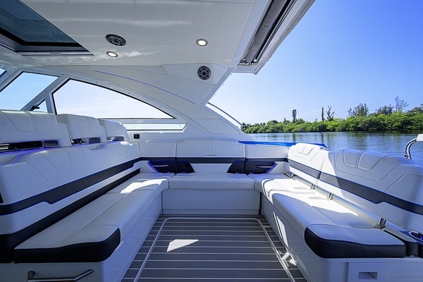 Formula 400 Super Sport Crossover Yacht For Sale