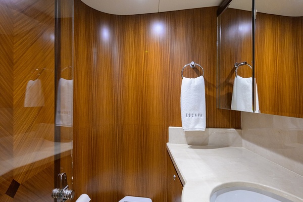 ESCAPE 72ft Ocean Alexander Yacht For Sale