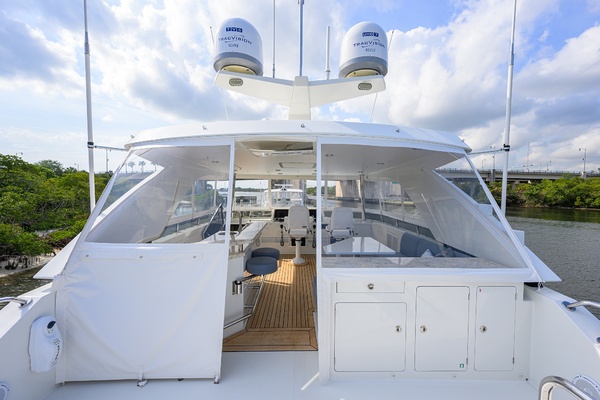 ESCAPE 72ft Ocean Alexander Yacht For Sale