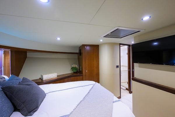 ESCAPE 72ft Ocean Alexander Yacht For Sale