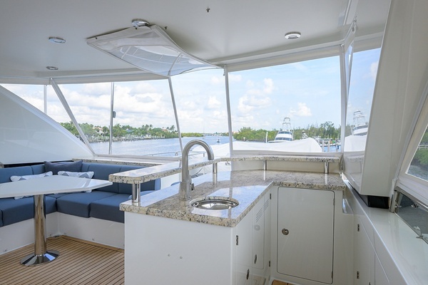 2016 Ocean Alexander 72