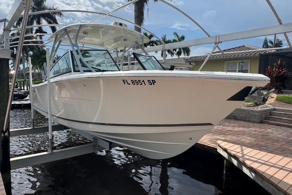 28ft Cobia Yacht For Sale