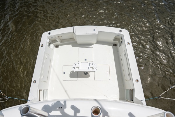 2000 Ocean Yachts 43