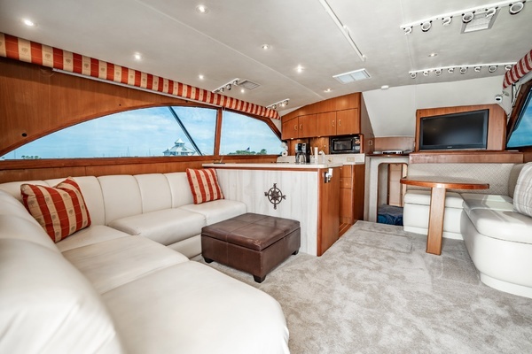 2000 Ocean Yachts 43