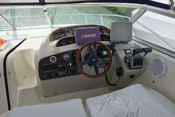 NAN SEA 33ft Rinker Yacht For Sale
