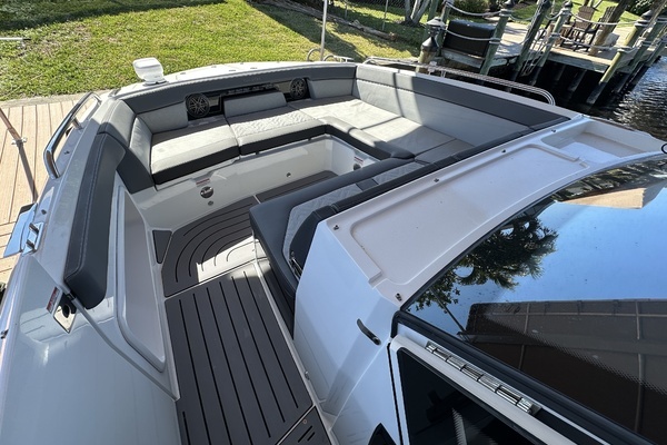 2022 Galeon 32