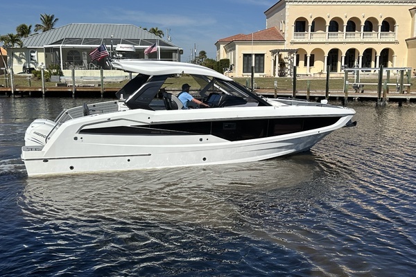 32-ft-Galeon-2022-325 GTO- Cape Coral Florida United States  yacht for sale