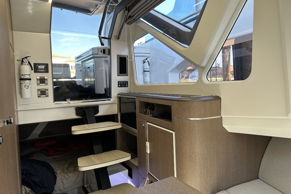 32ft Galeon Yacht For Sale