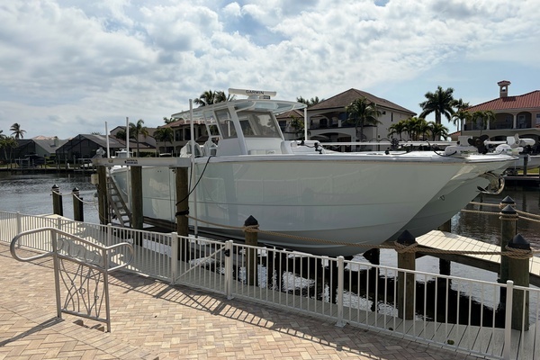 40' Invincible
