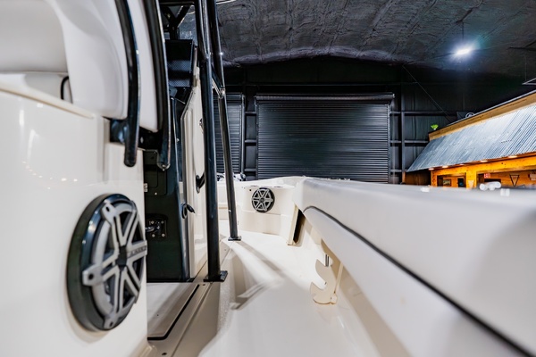 27ft ShearWater Yacht For Sale