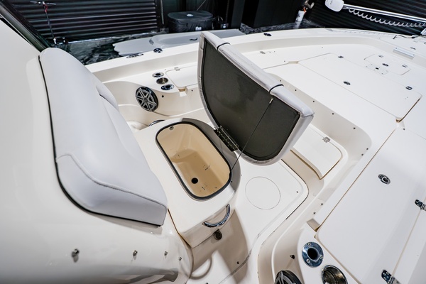 27ft ShearWater Yacht For Sale
