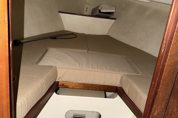 19ft Custom Yacht For Sale