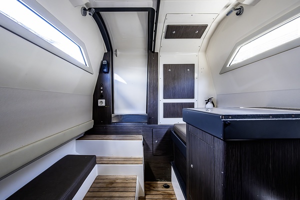 CHASING MOMENTS 40ft Technohull Yacht For Sale
