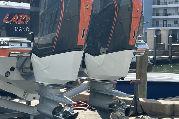 Lazy Girl 38ft Formula Yacht For Sale