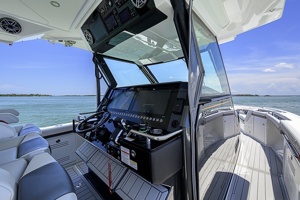 Lazy Girl 38ft Formula Yacht For Sale
