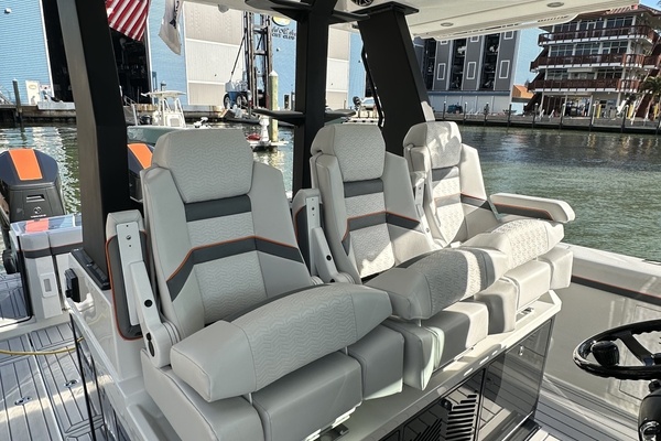 Lazy Girl 38ft Formula Yacht For Sale