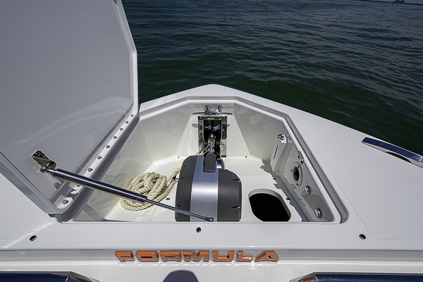 Lazy Girl 38ft Formula Yacht For Sale