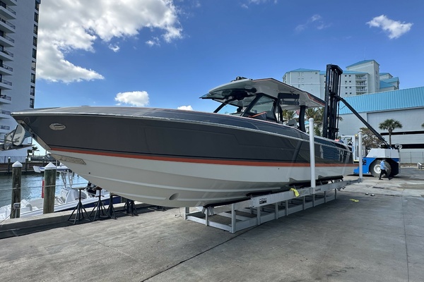 Lazy Girl 38ft Formula Yacht For Sale