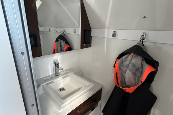Lazy Girl 38ft Formula Yacht For Sale