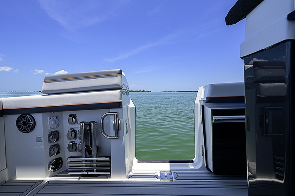 Lazy Girl 38ft Formula Yacht For Sale