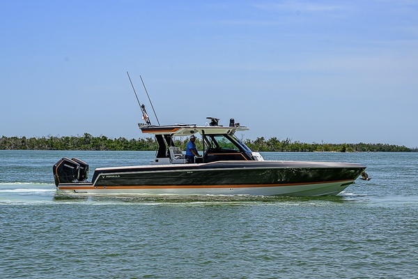 Formula - 387 Center Console Fish