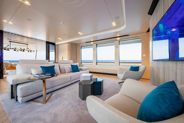 2022 Van der Valk 110