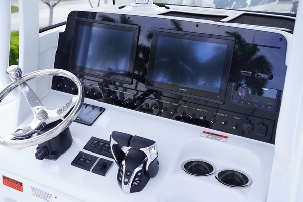 27ft Sea Hunt Yacht For Sale