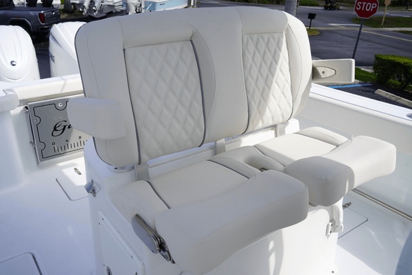 27ft Sea Hunt Yacht For Sale