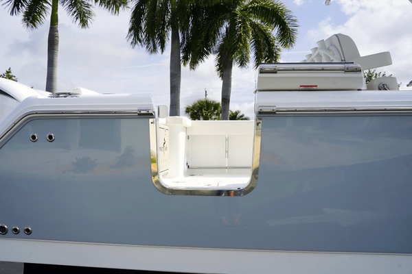 27ft Sea Hunt Yacht For Sale