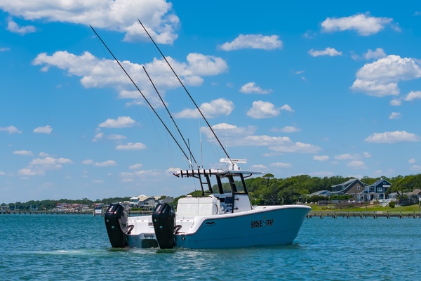 33ft Invincible Yacht For Sale