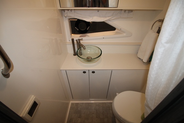 32ft Sea Ray Yacht For Sale