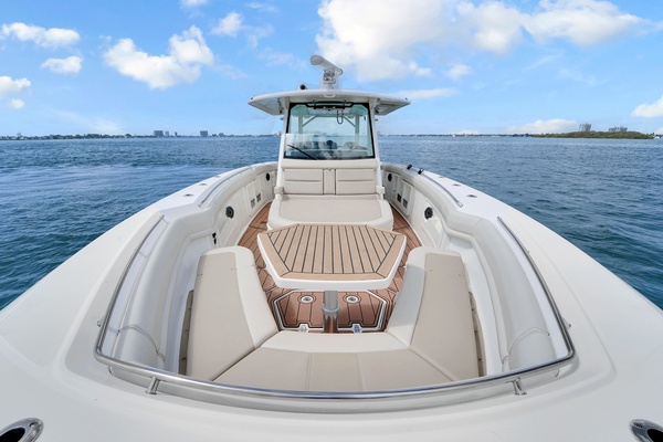38ft Boston Whaler Yacht For Sale