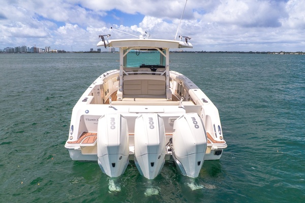 38ft Boston Whaler Yacht For Sale