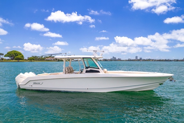 38ft Boston Whaler Yacht For Sale