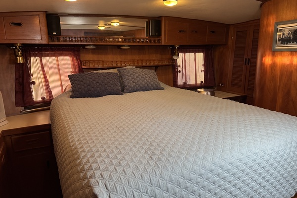 Adagio 37ft President Yacht For Sale