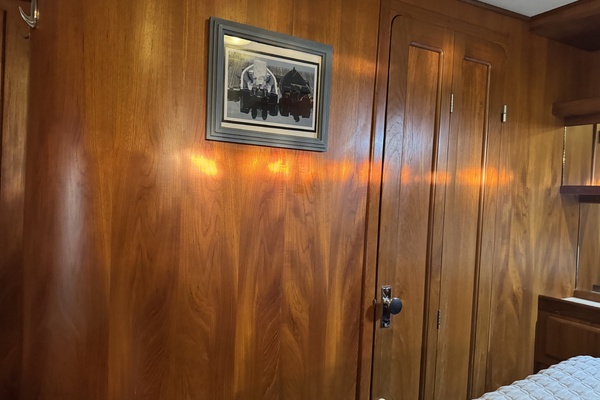 Adagio 37ft President Yacht For Sale