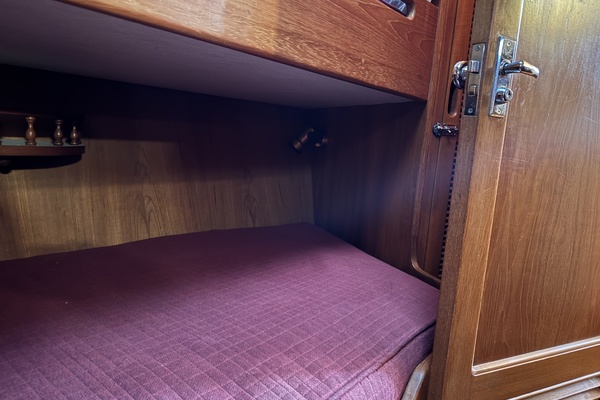 Adagio 37ft President Yacht For Sale