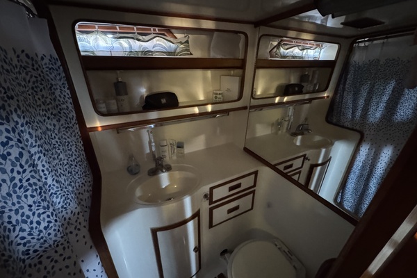 Adagio 37ft President Yacht For Sale