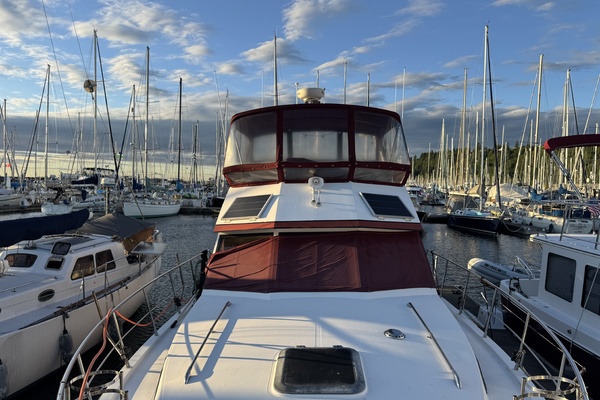 Adagio 37ft President Yacht For Sale