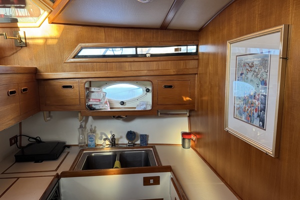 Adagio 37ft President Yacht For Sale