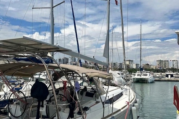 40-ft-Jeanneau-2015-- Antalya  Turkey  yacht for sale